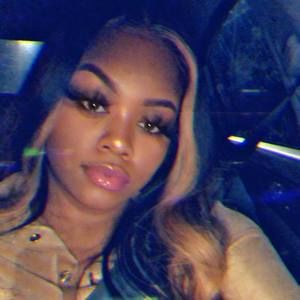 Meet your Posher, Diamond